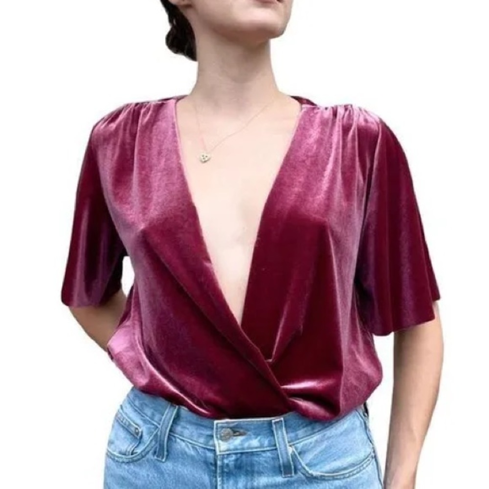NWOT Zara champagne/silver short sleeved velvet wrap bodysuit - Picture 5 of 12